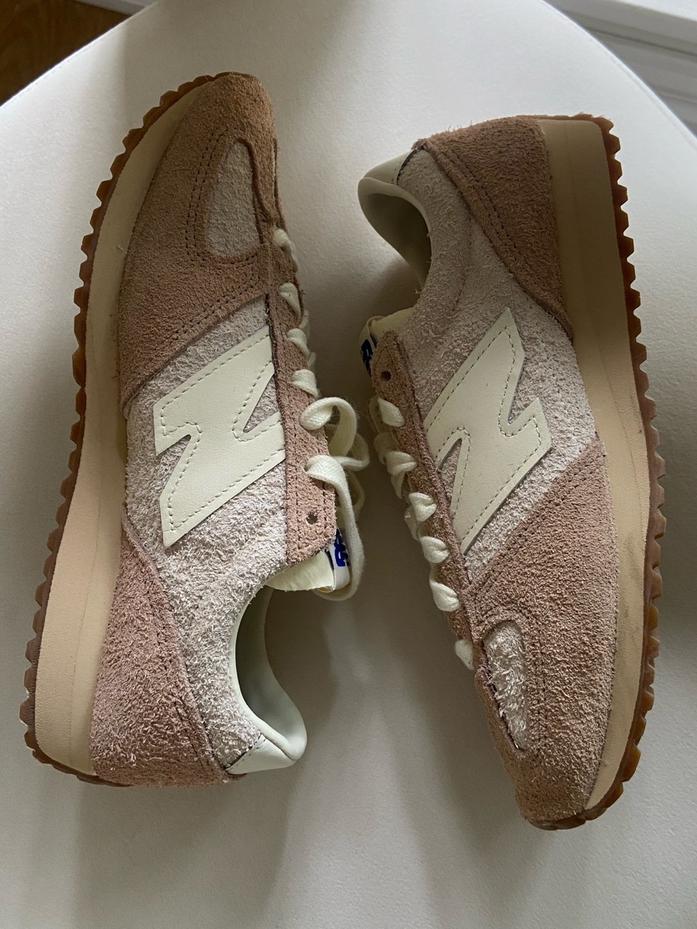 New balance sneakers size 6
